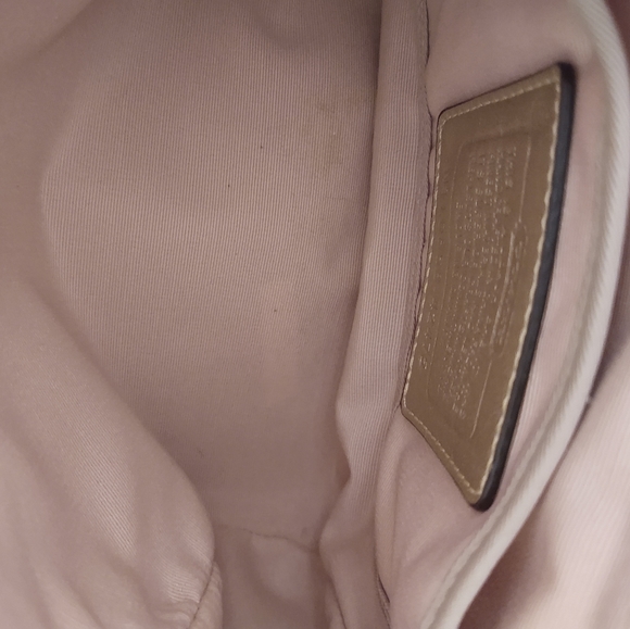 Coach Small Purse - Picture 10 of 16